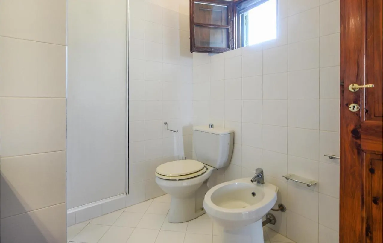 4 Bedroom Lovely Home In Santa Luce Italy